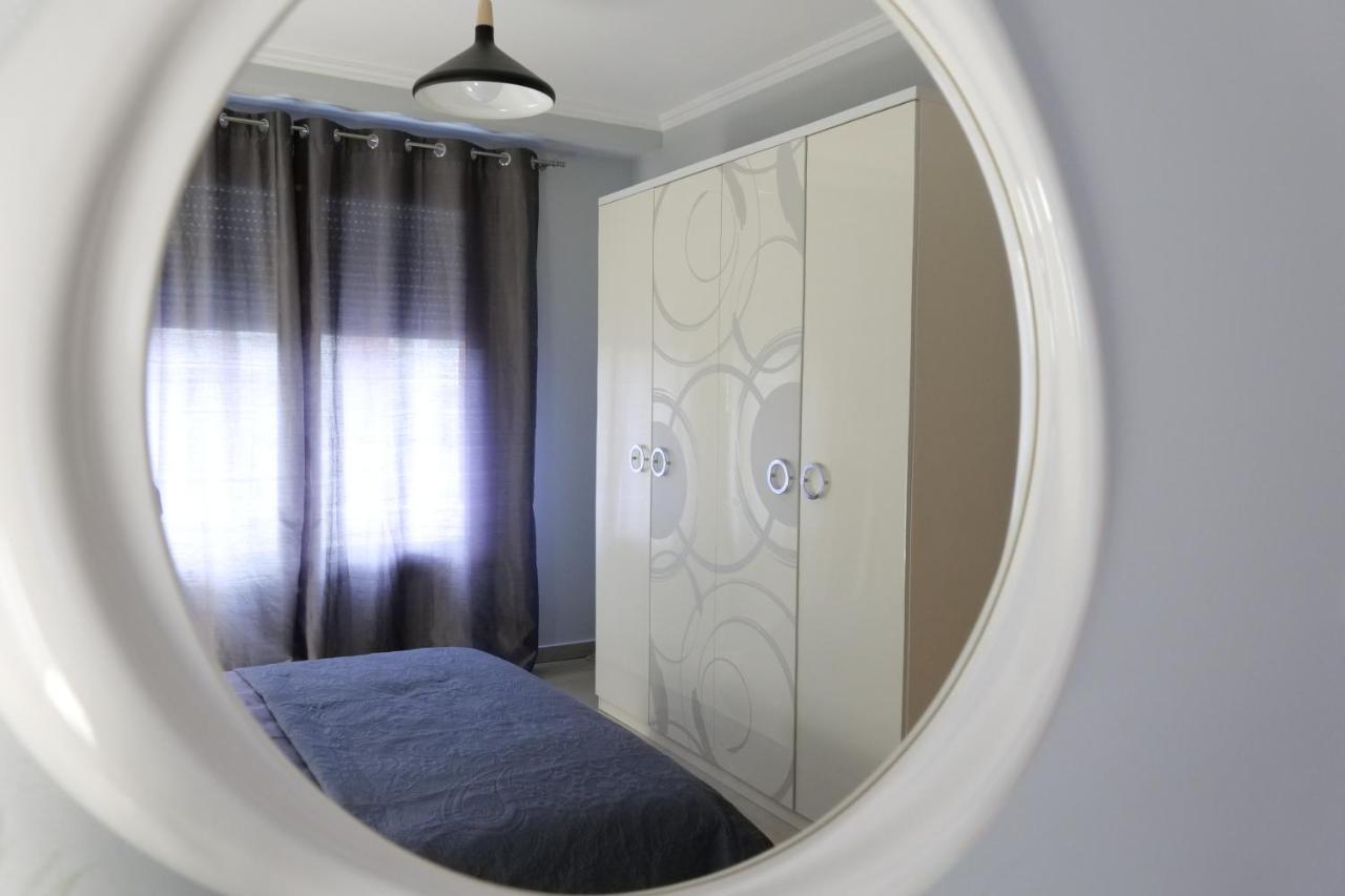 Luxury Condo In Tirana Exteriör bild