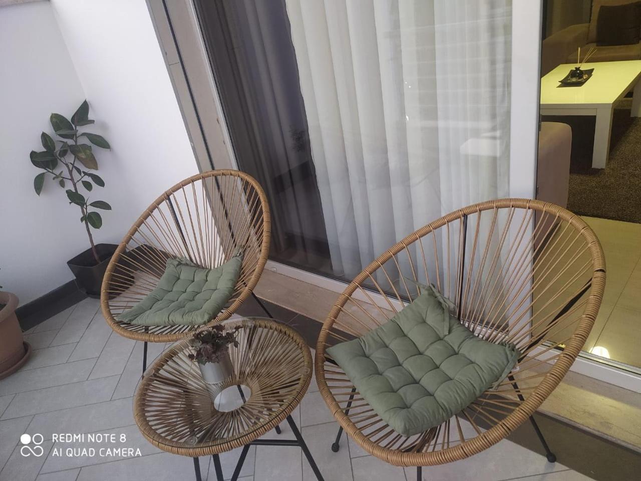 Luxury Condo In Tirana Exteriör bild